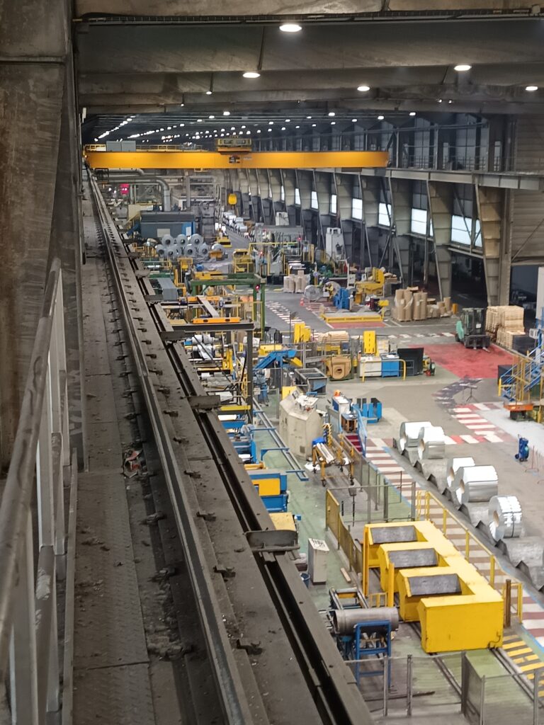 Dépose chemin de câble sur pont roulant
