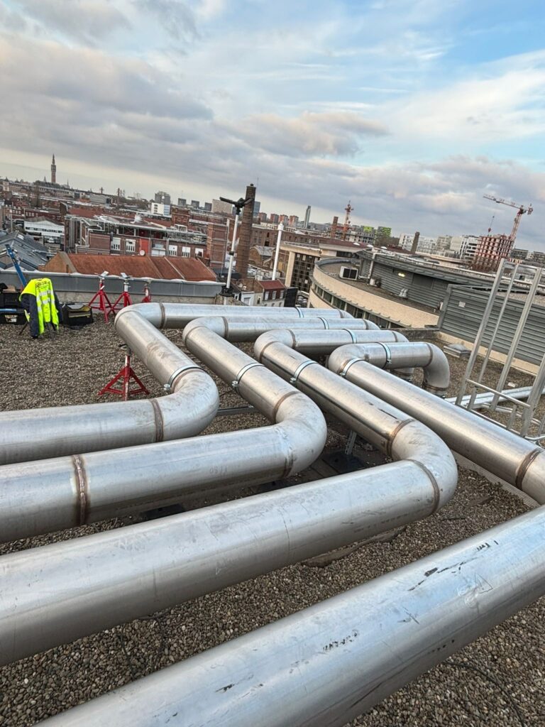 7E99F235-2220-41F5-8918-0722086A6043